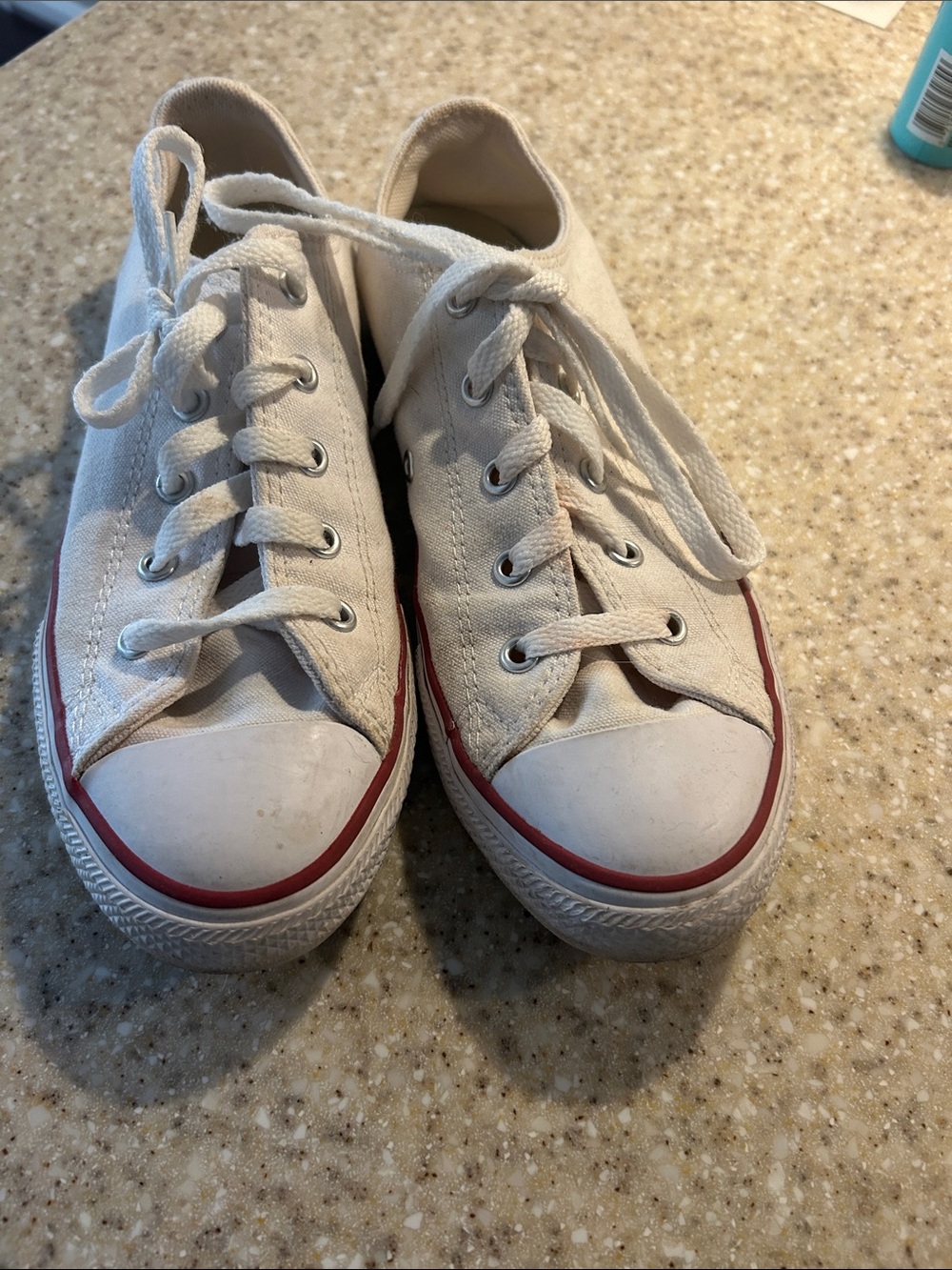Kids Converse Canvas Low-Top Sneakers in Off-White with Red Trim